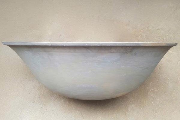 110cm Classic Cast Iron Fire Pit